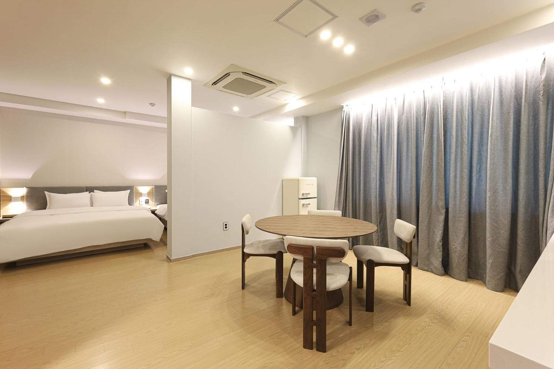 Hound Hotel Changwon Luaran gambar