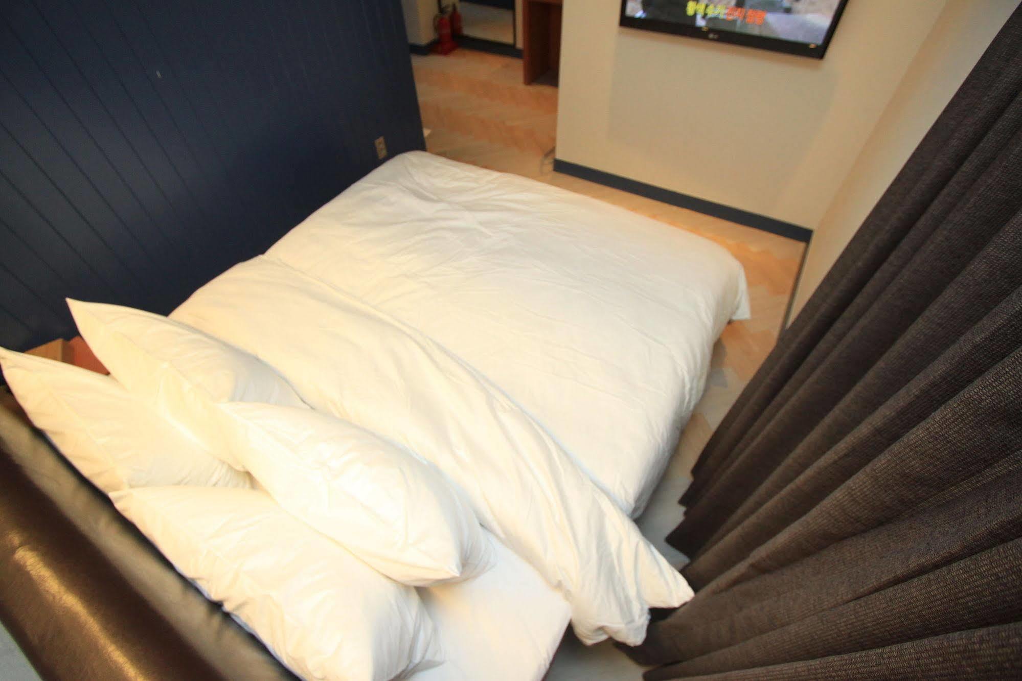 Hound Hotel Changwon Luaran gambar
